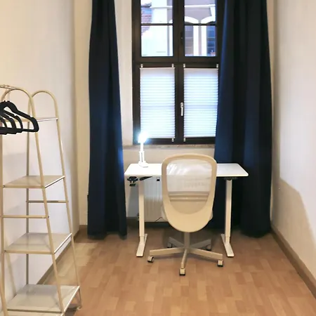 Yr Im Stadtzentrum - Billardtisch - Parkplatz - 140qm